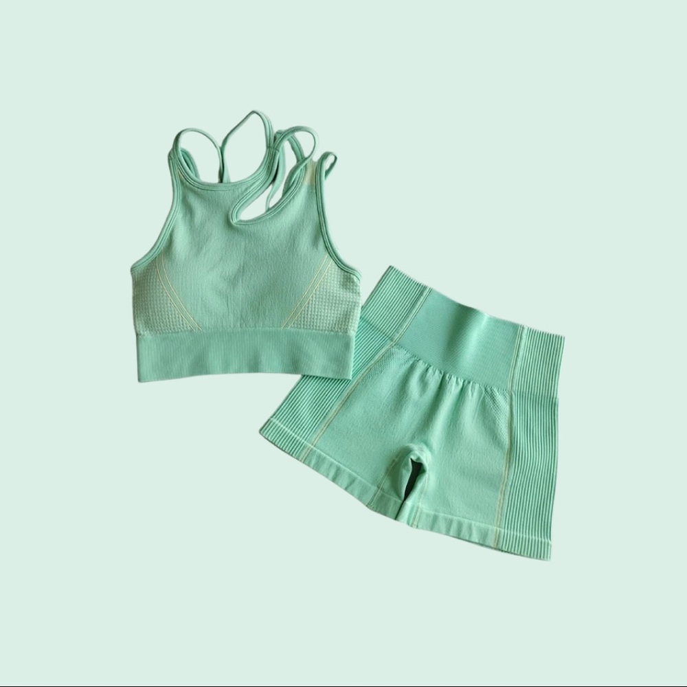 Seamless gym set (gymshark dupe)